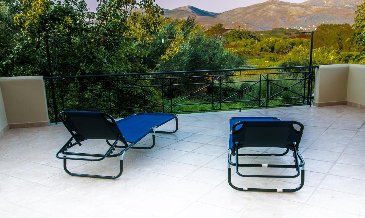 Babi'S Villa - Garden Apartment Lixouri Dış mekan fotoğraf